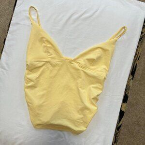 Butter yellow going out cute crop tank v neck ruched sides college bar top